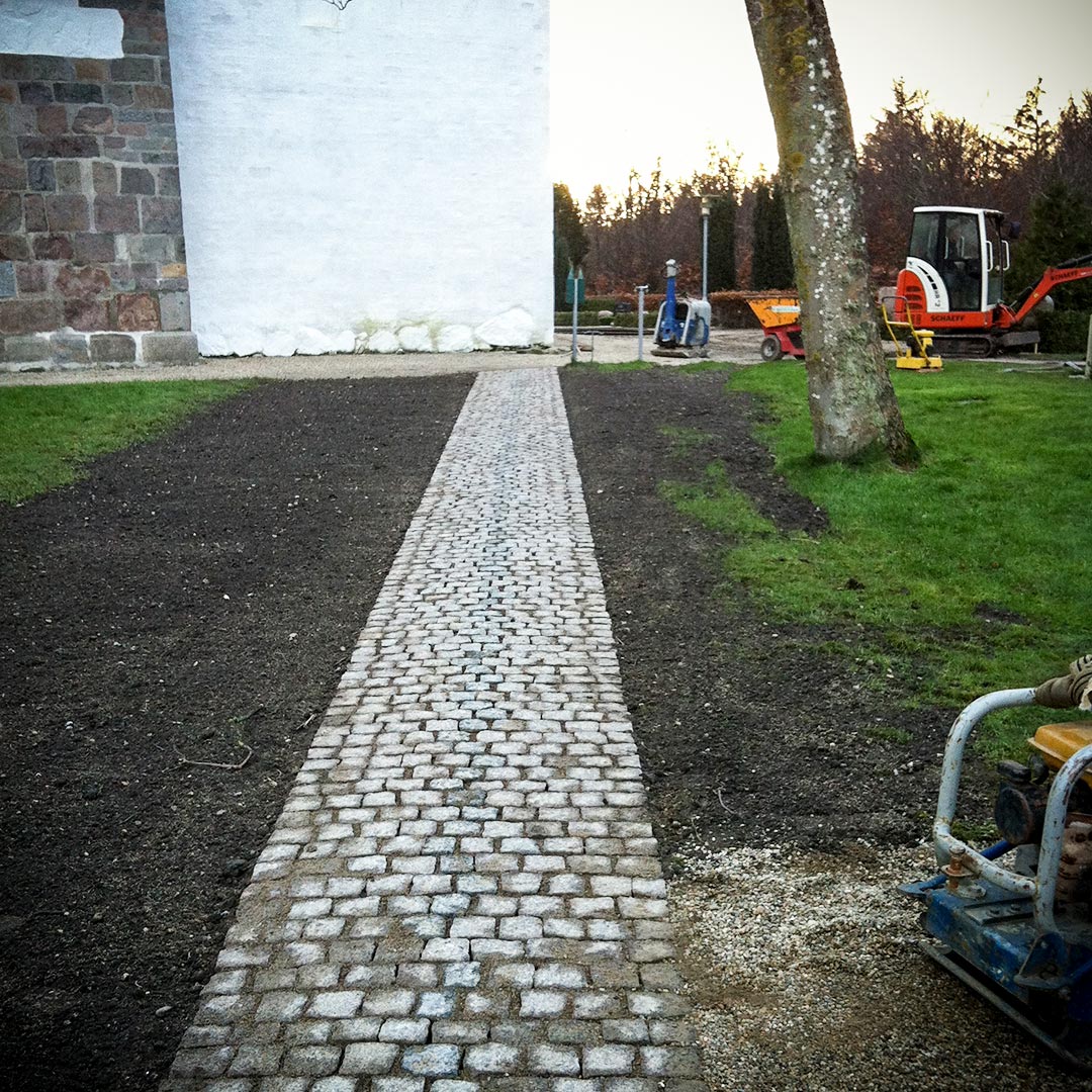 Belægning på kirkegårde